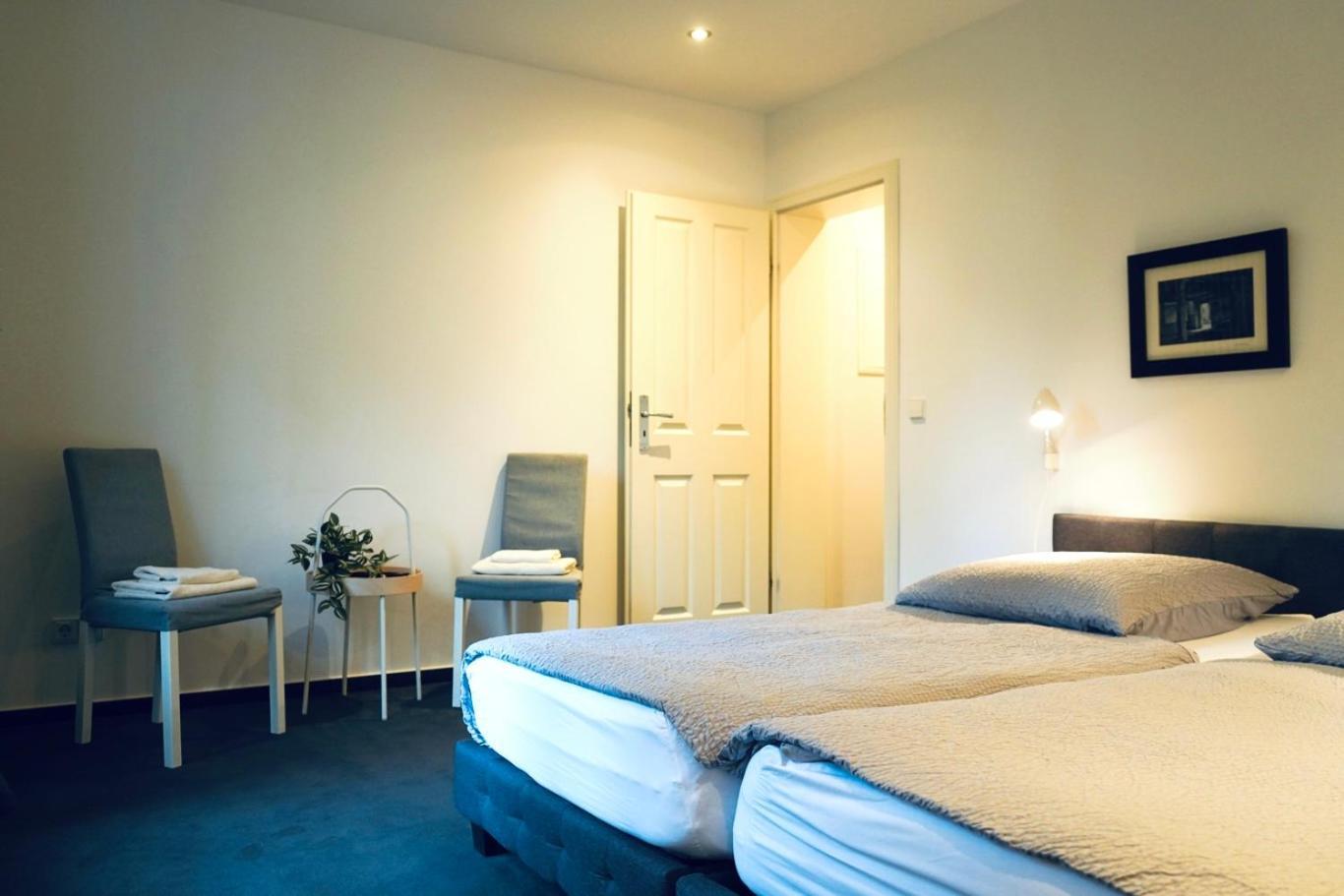 Haus Im Gruenen Fuer 6 Personen-3 Schlafzimmer- 3 Baedern -Waschmaschine-Grosse Terrasse- Vollausgestattete Kueche Wolfsburg Dış mekan fotoğraf