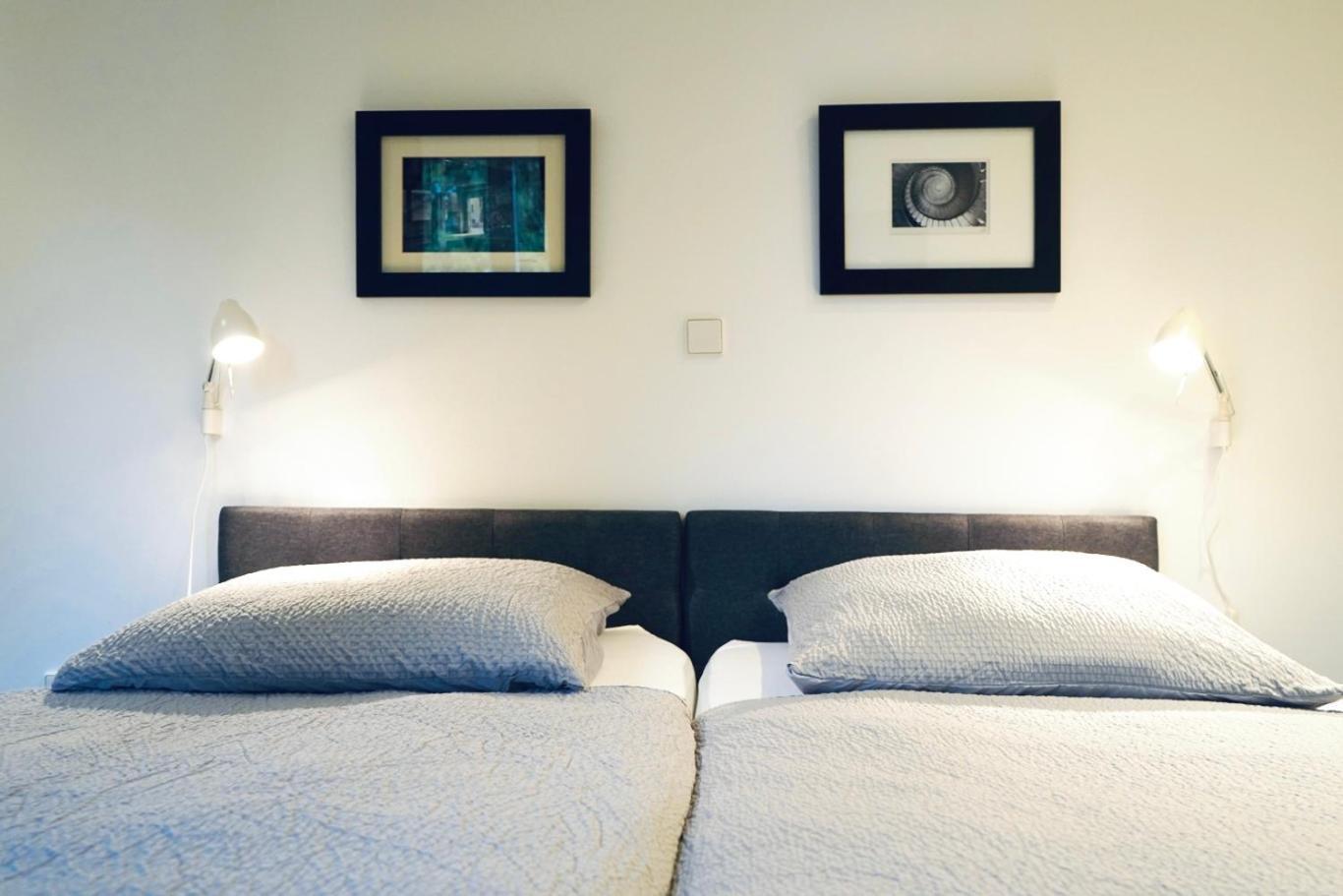 Haus Im Gruenen Fuer 6 Personen-3 Schlafzimmer- 3 Baedern -Waschmaschine-Grosse Terrasse- Vollausgestattete Kueche Wolfsburg Dış mekan fotoğraf